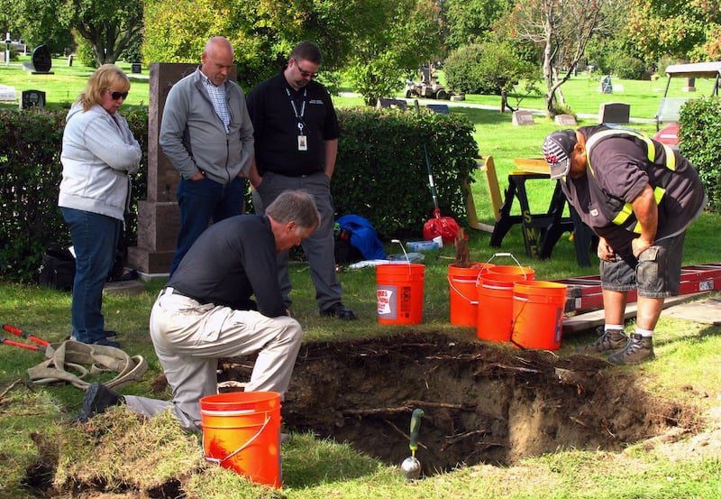 Exhumation of Hansen victim unidentified