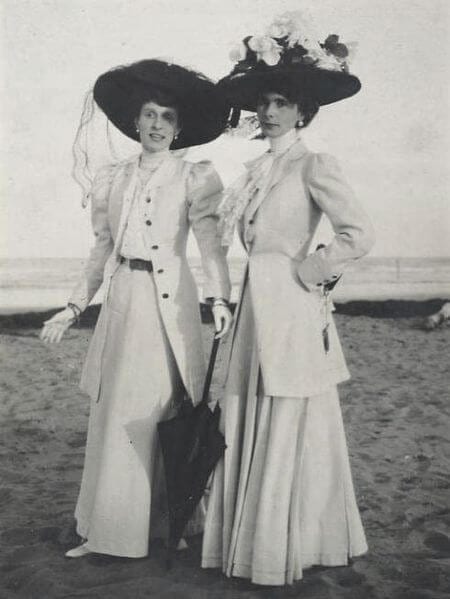 Fashionable ladies' hats with hat pins.