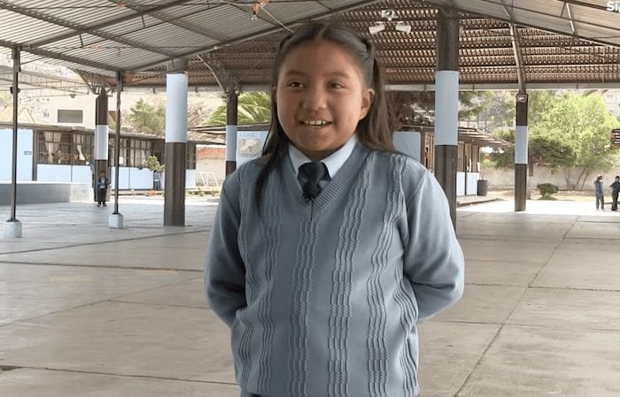 Xóchitl Guadalupe Cruz López at her elementary school in Chiapas MX