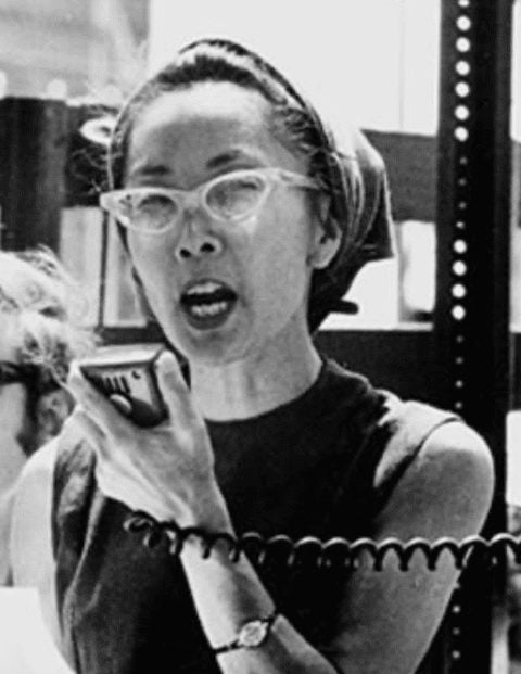 Yuri Kochiyama speaks at Harlem protest